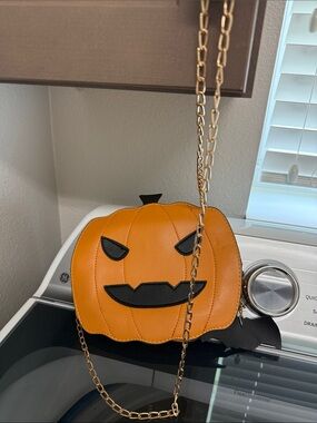 Halloween Pumpkin Crossbody Bag in Orange